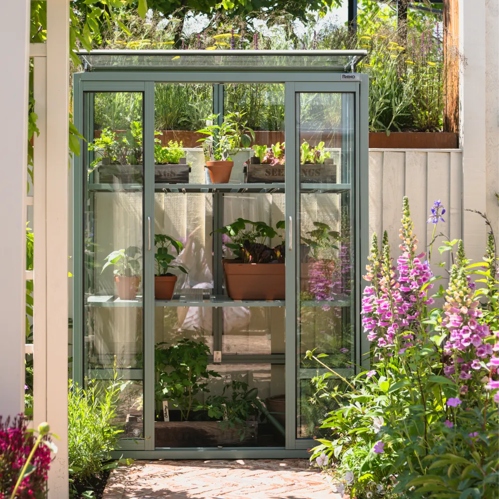 Greenhouses With Options for Every Gardening Style